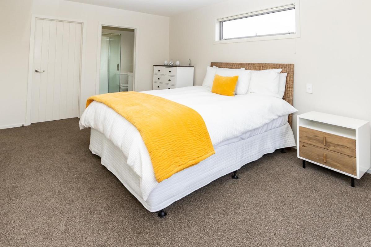 Poppa Pete'S - Te Anau Holiday Home מראה חיצוני תמונה