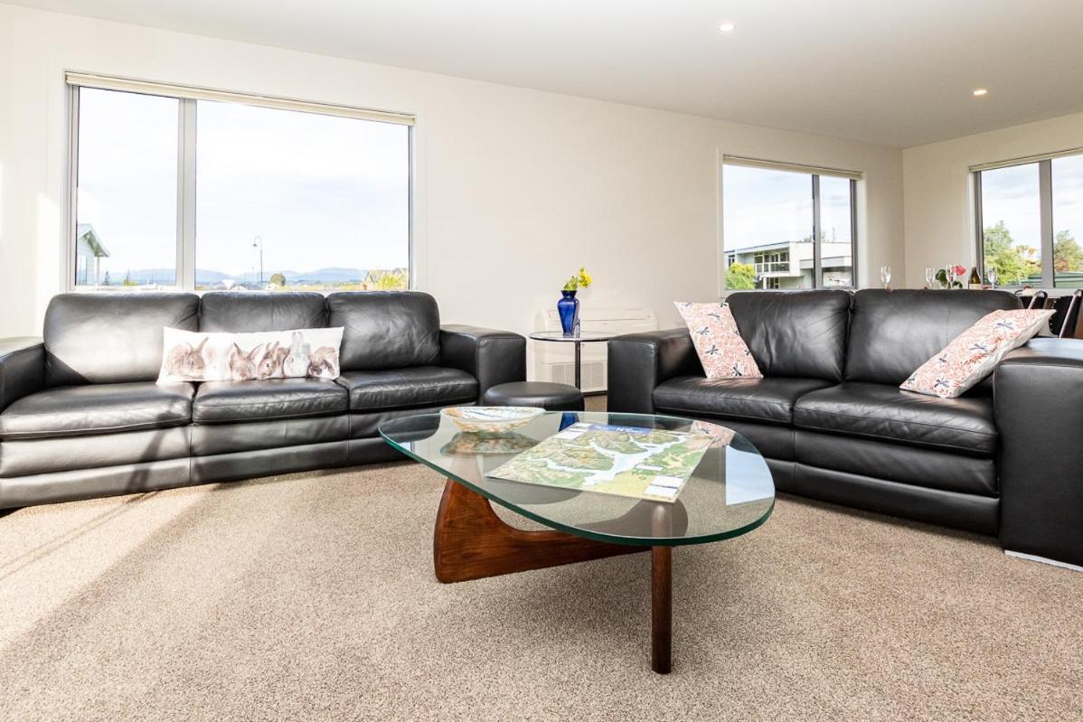 Poppa Pete'S - Te Anau Holiday Home מראה חיצוני תמונה